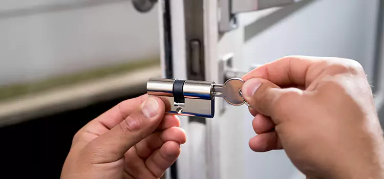 Emergency Locksmith for House Naugatuck