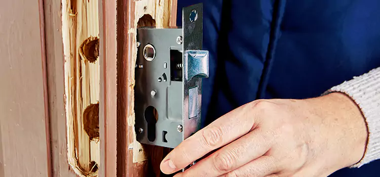 Garage Door Lock Replacement Naugatuck